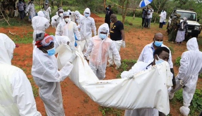 Cel puțin 21 de cadavre descoperite într-o pădure, în Kenia - sectamuritinfometatiintalniiisus-1682264548.jpg