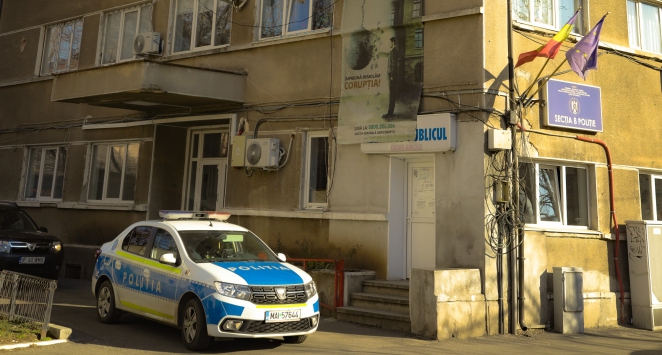 De necrezut! Și-a bătut soția chiar în secția de poliție, în timpul unei dispute privind locuința - sectie-1763482894.jpg
