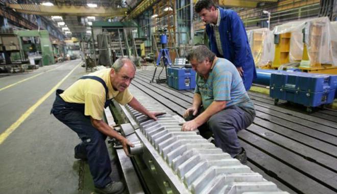 Sectorul manufacturier  a tras industria după el - sectorulanufacturier-1438961232.jpg