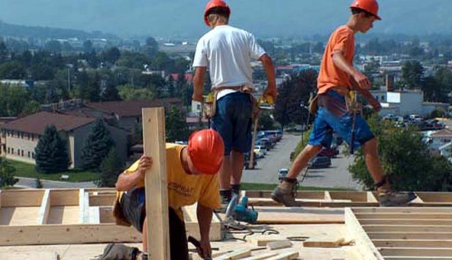 Sectorul construcțiilor rezidențiale dă semne de dezmorțire - sectorulconstructiilor-1404142248.jpg