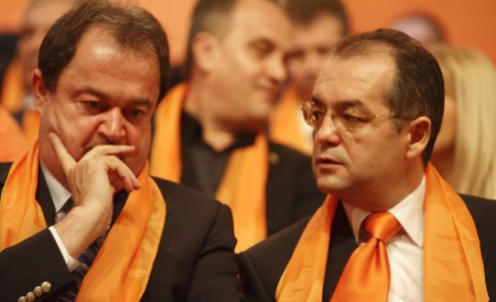 Ședința Colegiului Director al PDL începe la ora 14.00 - sedinta-1339665519.jpg