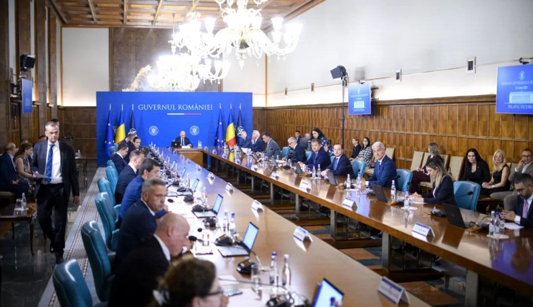 Zi decisivă pentru Pilonul 2 de pensii. Guvernul decide forma în care va funcționa acest sistem - sedinta-guvern-1755757130.jpg