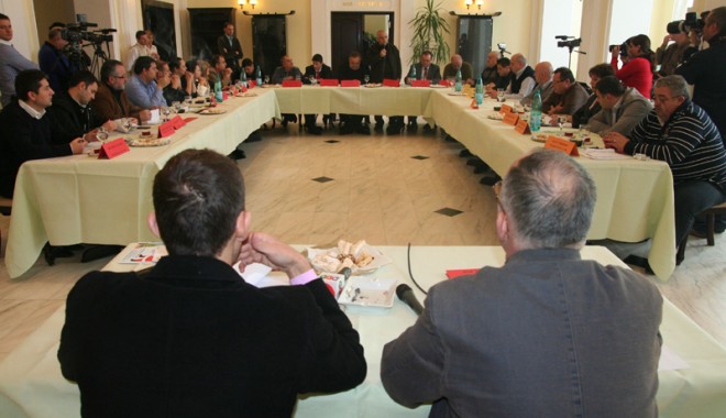 Cine va face parte din Consiliul Local Constanța și CJC - sedintaclcradustefanmazare77-1339528323.jpg