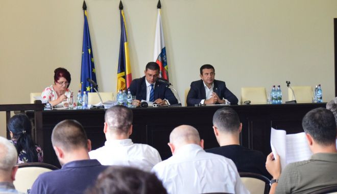 Consilierii județeni, convocați în ședință. Ce proiecte se află pe ordinea de zi - sedintaconsiliuljudetean13-1548781143.jpg