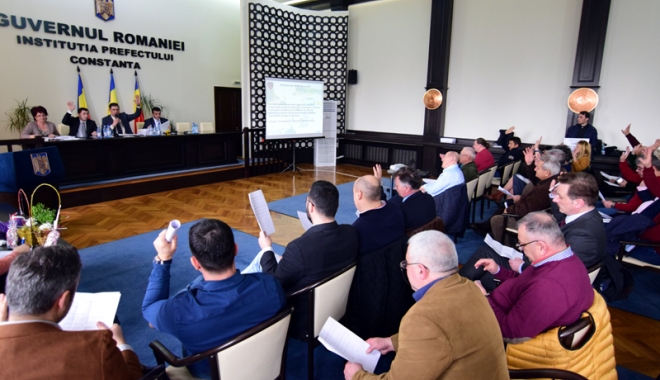 Consilier județean - inițiativă pentru a salva viețile șoferilor: separatoare de sens pe DN2A - sedintaconsiliuljudetean4-1491405315.jpg