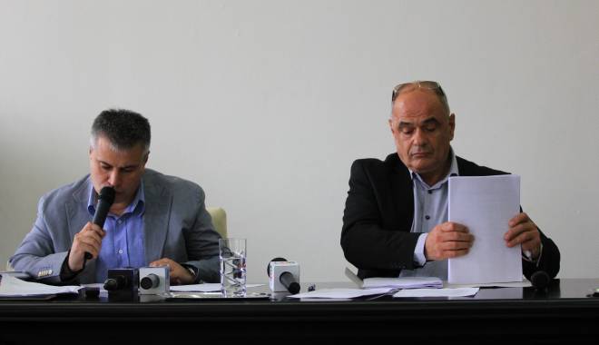 S-a votat încetarea a cinci mandate de aleși constănțeni - sedintaconsiliuljudetean5-1441202231.jpg