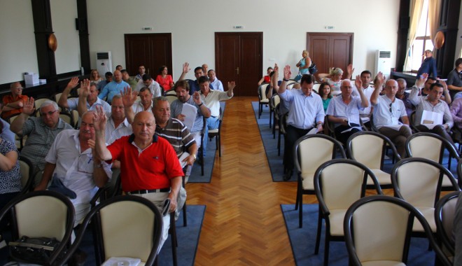 Consilierii județeni se reunesc în ședință la ora 12.00 - sedintaconsiliuljudeteanvotconsi-1409904757.jpg