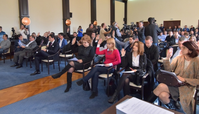 TAXA DE LINIȘTE, ELIMINATĂ. Ce au decis aleșii din Constanța în privința celorlalte taxe - sedintaconsiliullocal11148285553-1482924191.jpg