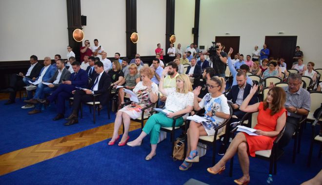 Consilierii locali, convocați în ședință ordinară. Unde se duc banii constănțenilor - sedintaconsiliullocal22-1567021935.jpg