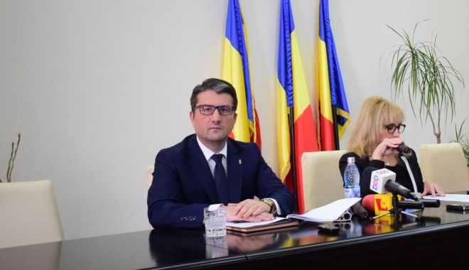 Ședință de Consiliu Local, cu ușile închise, la Primăria Constanța. Discuțiile sunt transmise live, pe Youtube - sedintaconsiliullocal3-1588153824.jpg