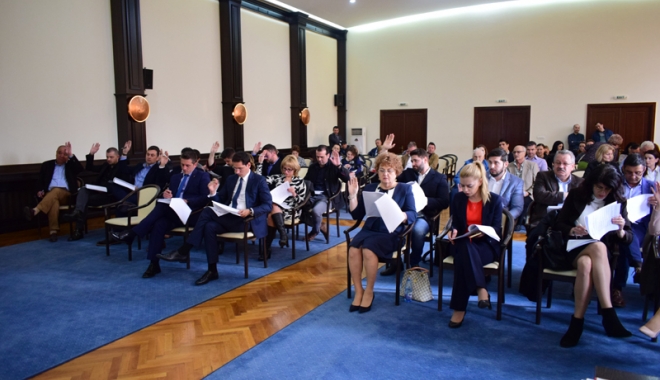 Consilierii locali  au aprobat!  O stradă din Constanța  va purta numele  lui Jean Constantin - sedintaconsiliullocal4-1493813963.jpg