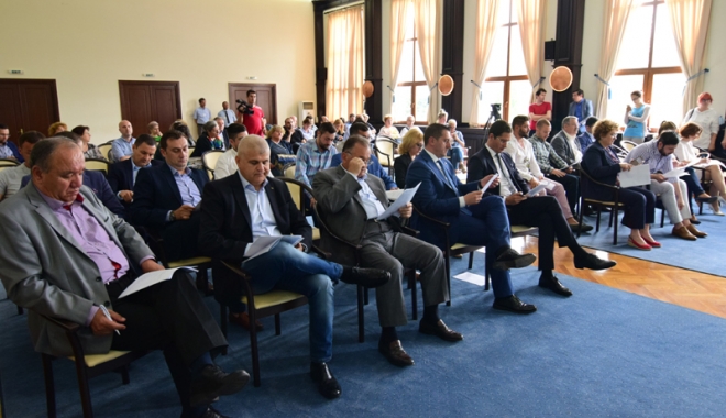 Bazilica paleo-creștină naște cotroverse  în Consiliul Local. PMP și PSD spun da, liberalii ba - sedintaconsiliullocalmunicipal9-1501516179.jpg