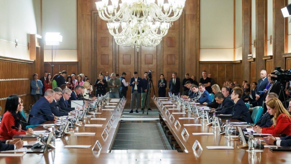 Guvernul se reuneşte în ultima ședință din acest an. Ce măsuri sunt pe agendă