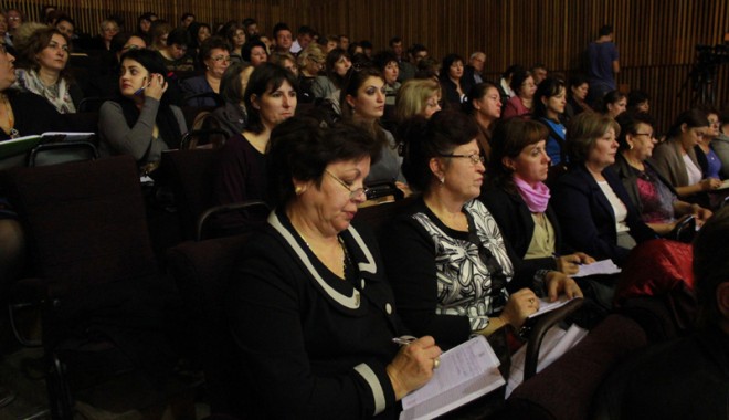 Ședință cu directorii constănțeni de unități școlare - sedintadirectori301383673538-1394455846.jpg