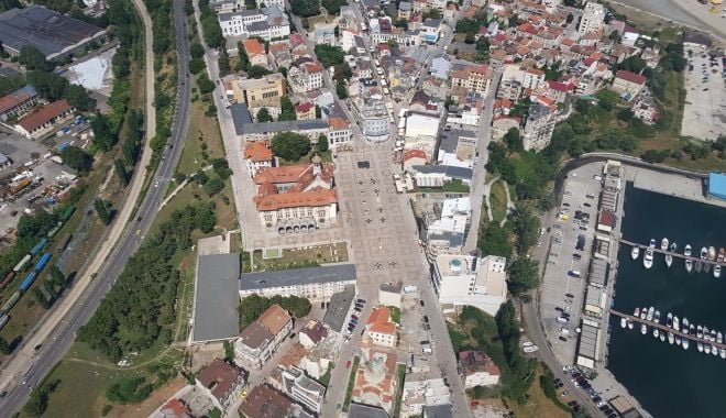 Şedinţă extraordinară a Consiliului Local Constanţa. Lacul Tăbăcărie şi Portul Tomis, trecute în domeniul public al municipiului - sedintaextraordinara-1622641870.jpg