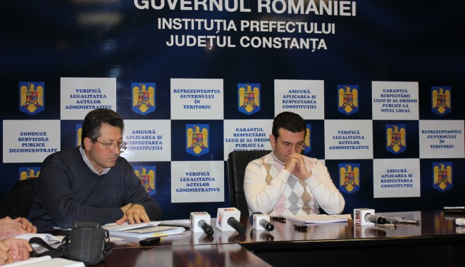 NEBUNIE la Mangalia / Trei viceprimari într-o singură zi - sedintaprefectura9-1329818167.jpg