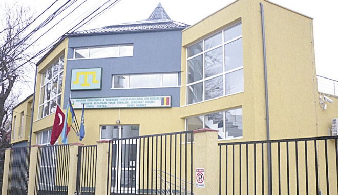 Simpozion organizat la UDTTMR, dedicat Zilei Etniei Tătare din România - sediu-1323521344.jpg