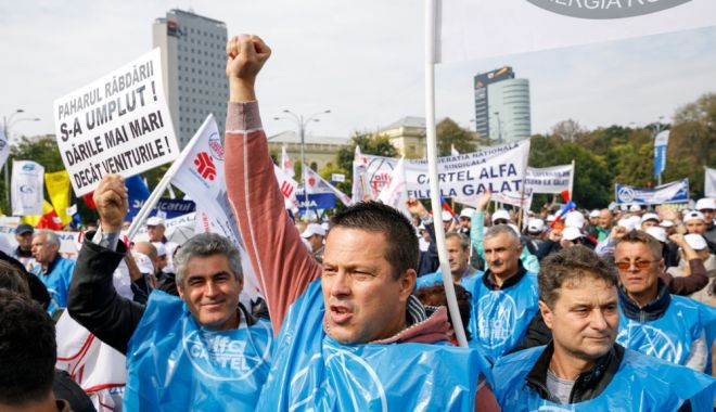 Sedusă și abandonată, mișcarea sindicală nu le mai cedează social-democraților - sedusasiabandonatamiscareasindic-1569501207.jpg