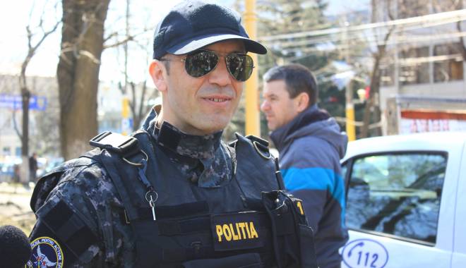 Comisarul șef Tudorel Dogaru a preluat comanda Poliției Municipiului Constanța - sefi-1452872740.jpg