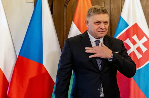Șeful guvernului din Slovacia, pregătit să coopereze cu noul prim-ministru ungar - seful-1776068500.webp