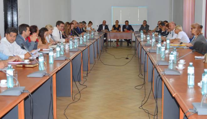 Șeful transporturilor românești face pace în relațiile cu firmele italiene - sefultransporturilorromanesti-1441265956.jpg