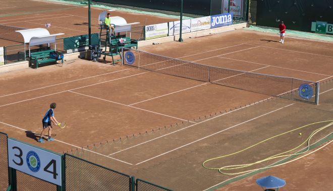 Se încinge zgura la Tenis Club Bright. Mâine, finalele - seincinge-1567354412.jpg
