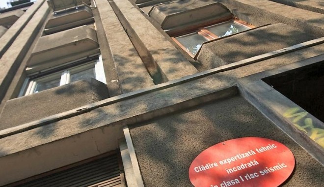 A început licitația pentru reabilitarea blocului cu risc seismic din Hârșova - seism-1316636066.jpg