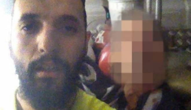 Selfie macabru postat de teroristul ISIS din Franța care și-a decapitat șeful - selfie-1437299553.jpg
