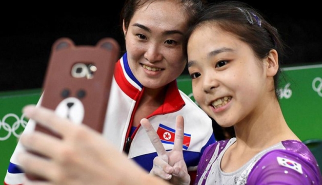 Sportivii nemedaliați la RIO, ținuți fără mâncare și puși la muncă în mine - selfiecoreea-1472468236.jpg