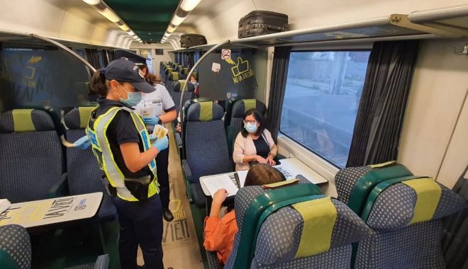 Selfie-ul pe tren ia vieți, nu like-uri! Sfaturi de la polițiști pentru tinerii din Constanța - selfietrensursapolitiaromana-1601479728.jpg