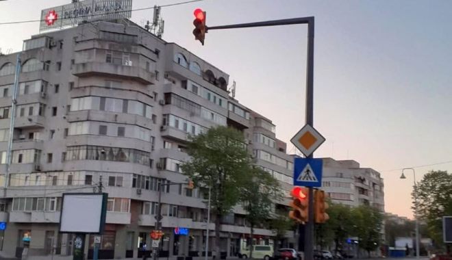 A dat Dumnezeu! Semafoarele din Constanța, repuse în funcțiune - semafoare-1587452035.jpg