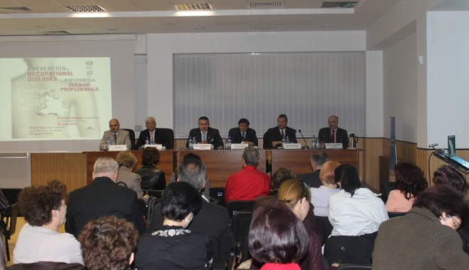 CCINA, gazda unui seminar dedicat zilei internaționale a securității și sănătății în muncă - seminarccina-1366821340.jpg
