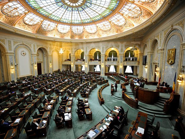 Subiectele pentru concursurile organizate de Senat au ajuns în presă - senat-1744197343.jpg