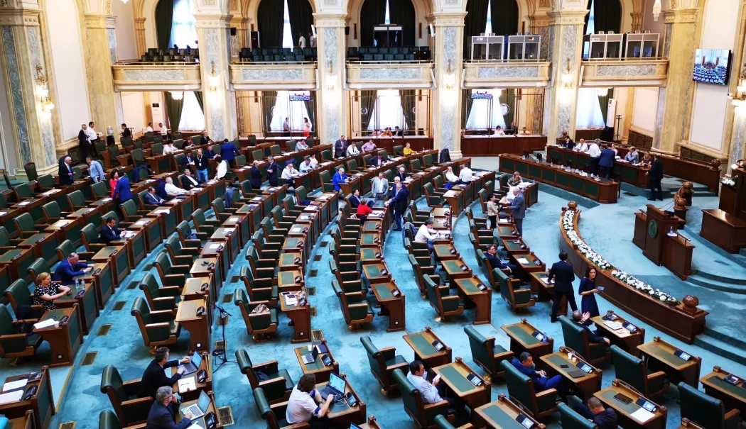 Senatul a votat noile reguli! Acces interzis sub 21 de ani în sălile de jocuri de noroc