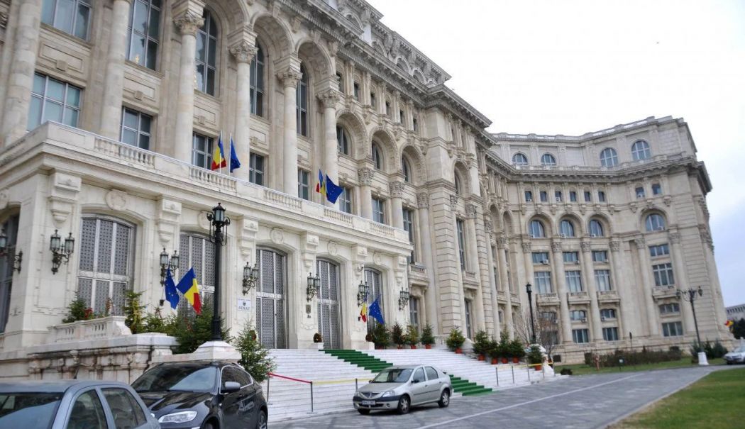 Ilie Bolojan: „Vom introduce sistemul electronic de acces în Parlament pentru angajaţi. Nu există un control al prezenței” - senat-cartele-intrare-1737543668.jpg