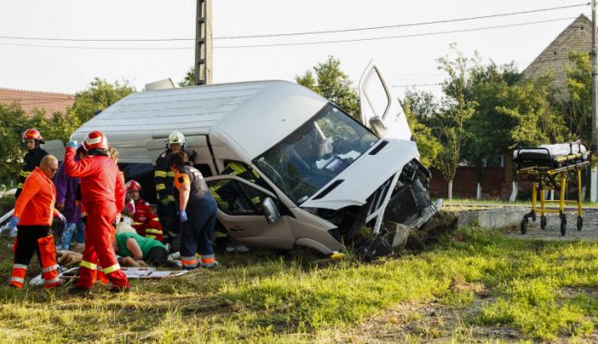 Proiectul privind anularea permisului de conducere auto pe viaţă, adoptat tacit de Senat - senat-vot-retrage-permis-1707153950.jpg