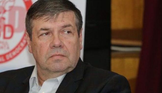 Senatul a decis ca profesorii să primească bani suplimentari. Care este motivul - senatormihu2-1601057637.jpg