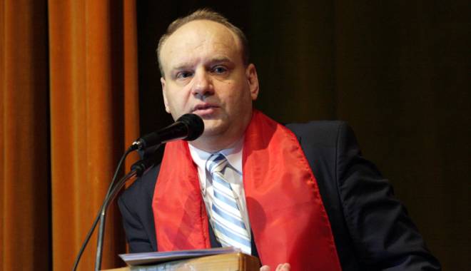 Senatorul Donțu vrea ca românii să aibă liber de Bobotează - senatoruldontuvreacaromanii-1424699225.jpg