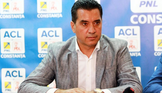 Gigi Chiru îi cere lui Emil Boc să-și dea demisia din PDL - senatorulgigichiruceredemisialui-1408638758.jpg