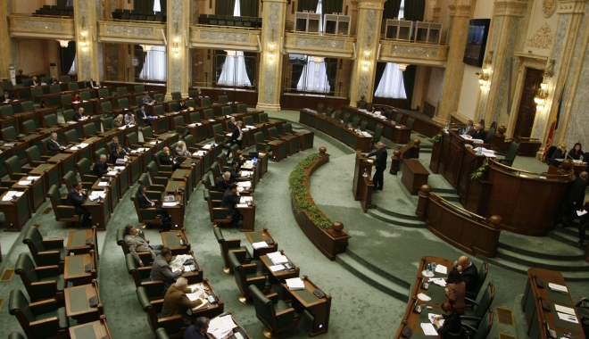 Senatul a adoptat proiectul de lege al lui Liviu Dragnea privind eliminarea a 102 taxe - senatulromaniei-1476718407.jpg