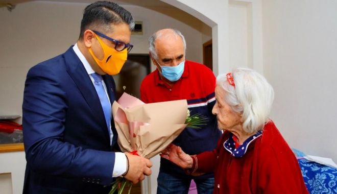 Seniorii din Constanţa, premiați la ei acasă - senioriiconstantei2-1600797128.jpg
