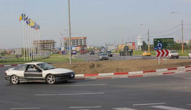 SCHIMBĂRI PE STRĂZILE CONSTANȚEI. Unde vor fi amplasate noile SENSURI UNICE și SENSURI GIRATORII - sensgiratoriu-1378658909.jpg