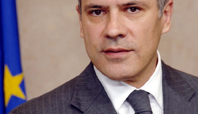 Ce criterii trebuie să îndeplinească Serbia pentru a adera la UE - serbia-1315582262.jpg