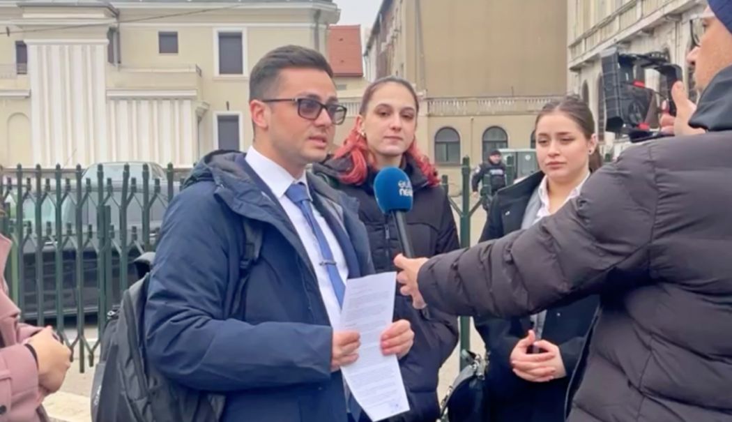 Discuții aprinse între liderii studenților și reprezentanți ai Guvernului pe tema reducerii la transport