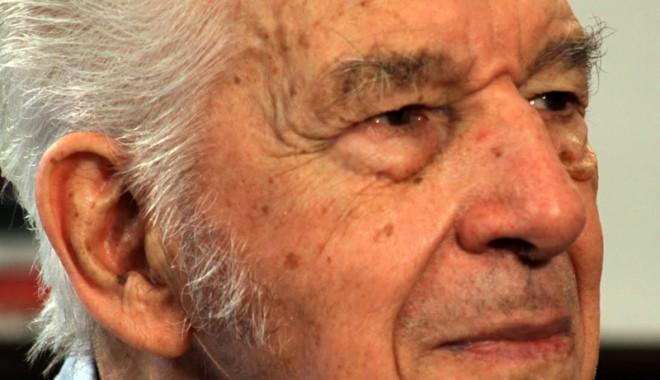 Sergiu Nicolaescu lucrează la 