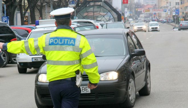 Cum se desfășoară circulația rutieră, în prima zi a lui 2019 - seschimbavaloareapunctuluideamen-1546334781.jpg