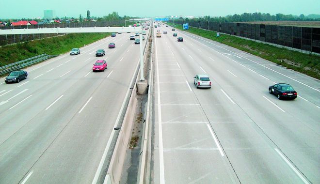 Se schimbă legile de circulație pe autostrăzi. Care va fi viteza MAXIMĂ permisă - seschimbaviteza-1533562177.jpg