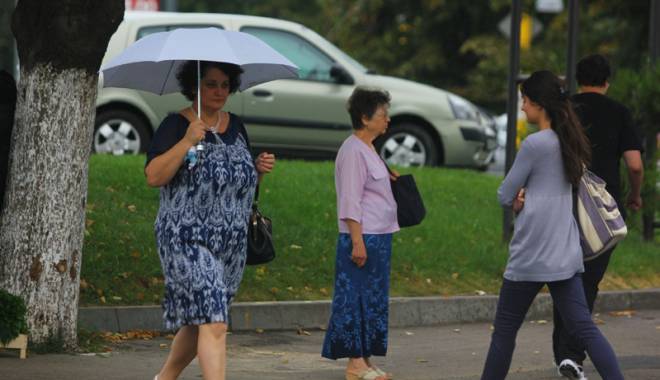 Se strică vremea la mare. Nori și ploi, astăzi și în week-end, la Constanța - sestricavremea-1435246514.jpg