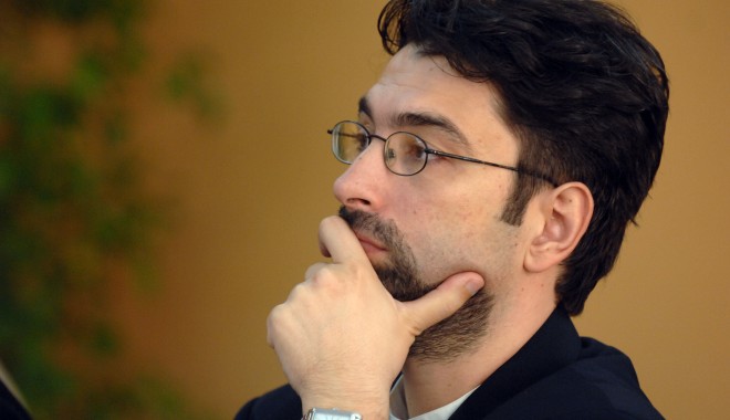 Sever Voinescu infirmă zvonurile despre schimbarea Robertei Anastase - sever-1329316590.jpg