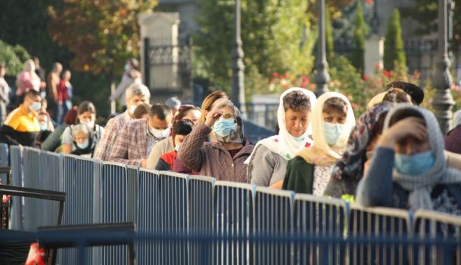 Cum decurge procesiunea moaștelor Sfintei Cuvioase Parascheva - sfantaparaschevasursaantena3-1602658061.jpg